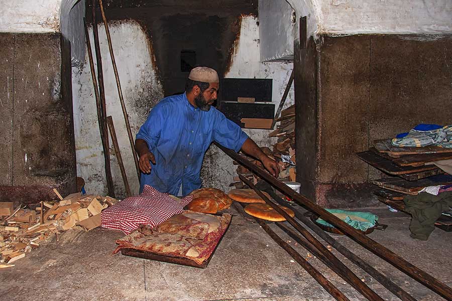 TRADITIONAL MOROCCAN OVEN